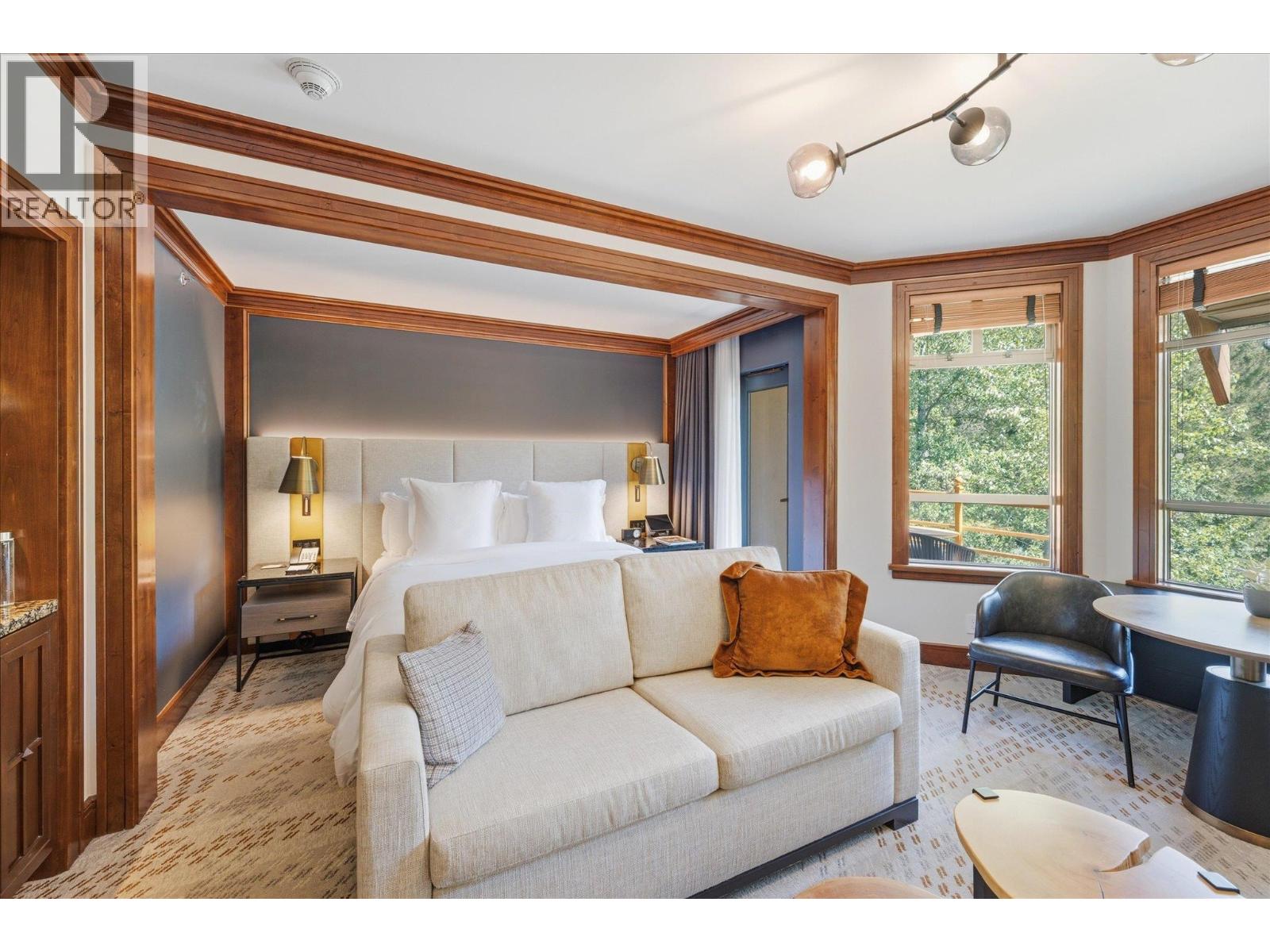 726 4591 Blackcomb Way, Whistler, British Columbia  V8E 0Y4 - Photo 4 - R3151737