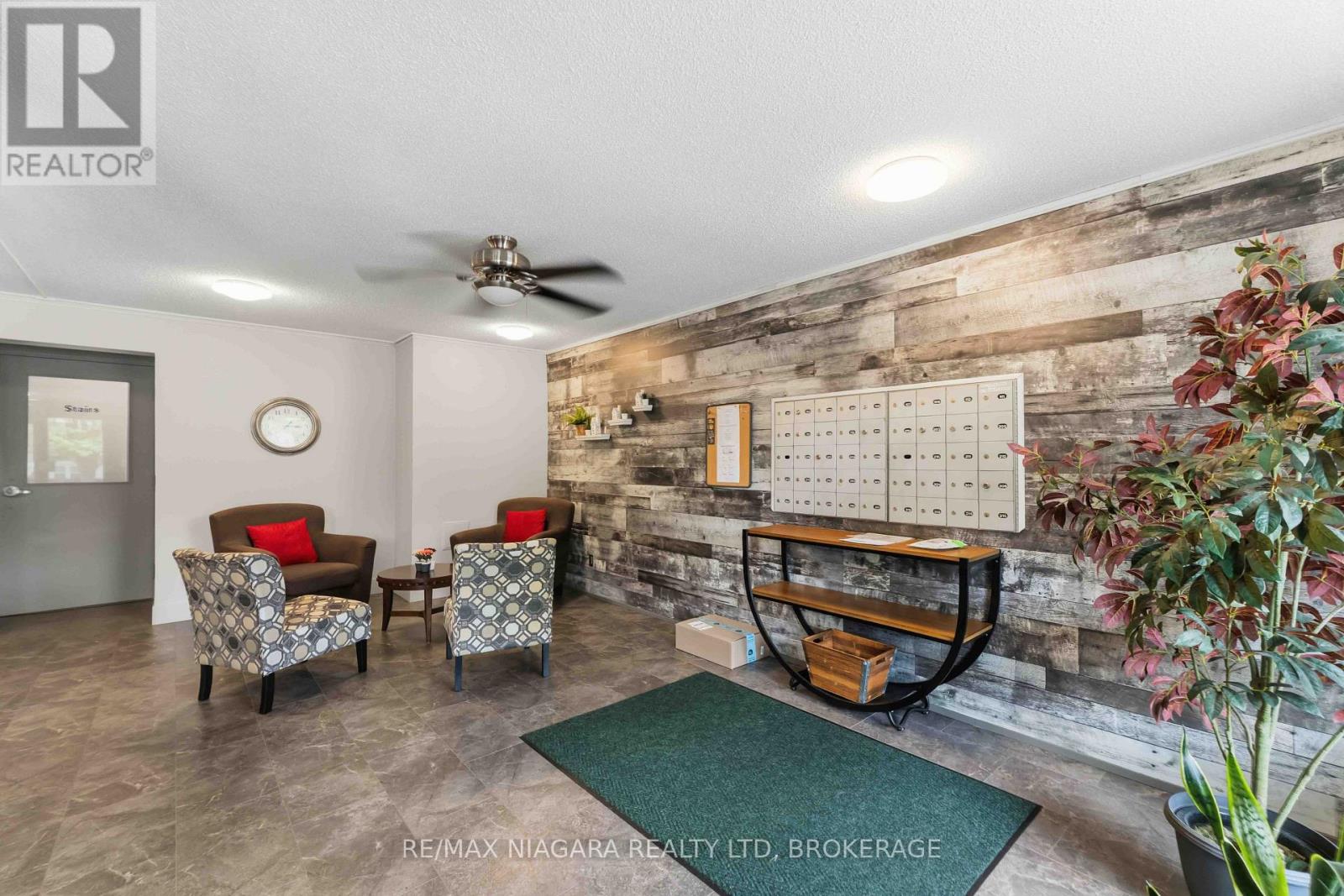 313 - 4209 Hixon Street, Lincoln, Ontario L3J 0K2 - Photo 3 - X13658848