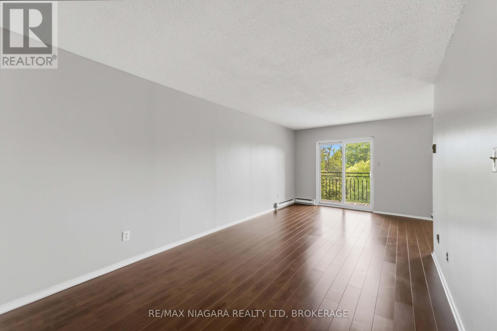 313 - 4209 Hixon Street, Lincoln, Ontario L3J 0K2 - Photo 9 - X13658848