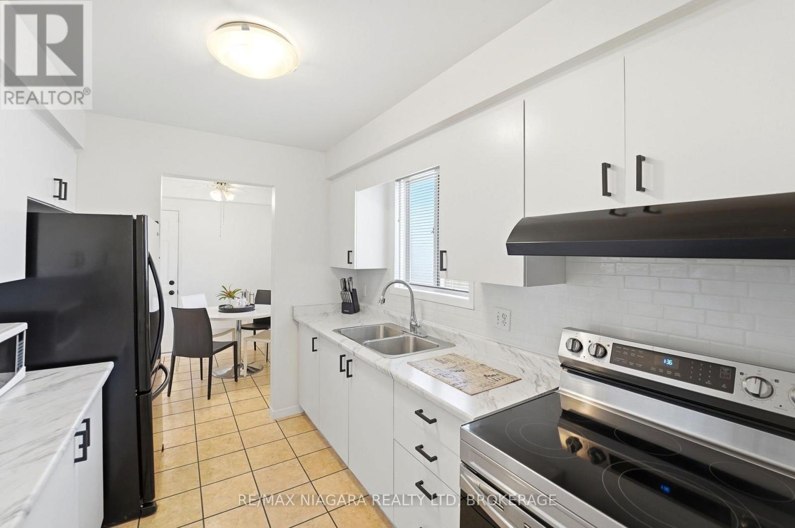 5735 Deerbrook Street, Niagara Falls, Ontario  L2G 7V7 - Photo 12 - X13658876