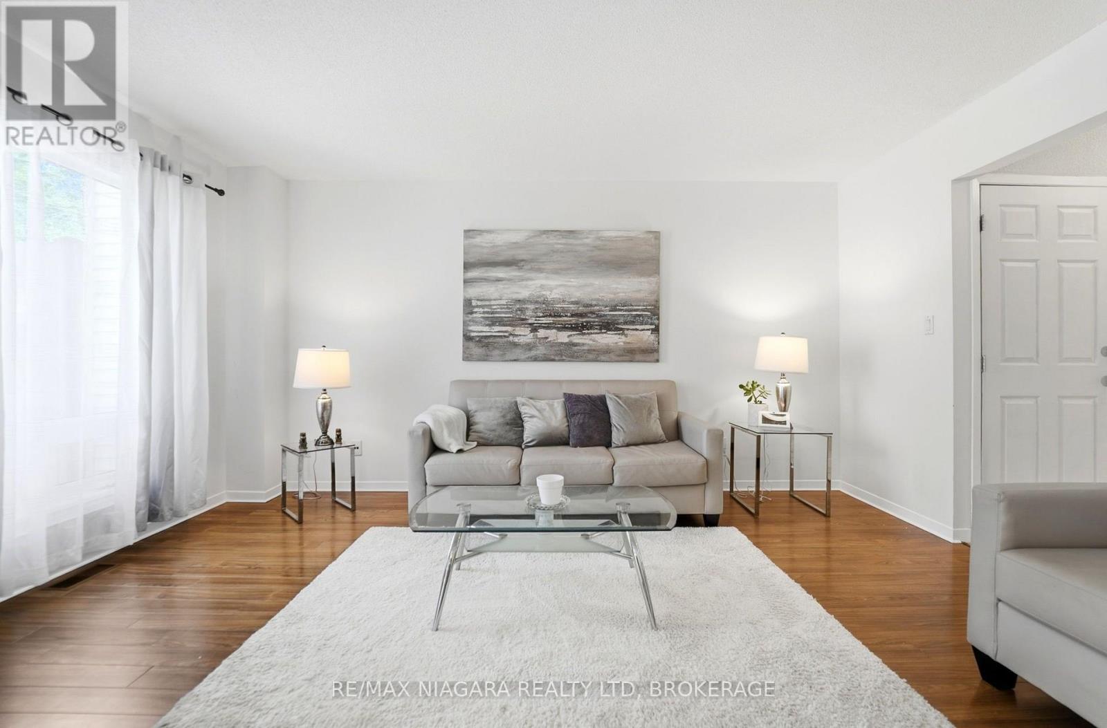 5735 Deerbrook Street, Niagara Falls, Ontario  L2G 7V7 - Photo 5 - X13658876