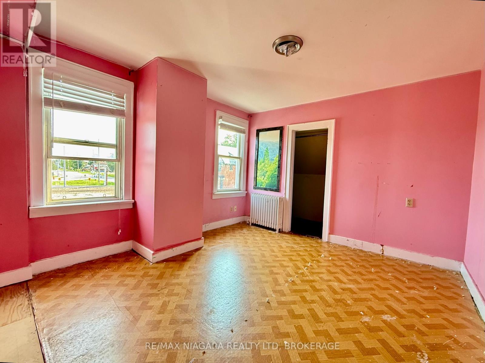 4218 Drummond Road, Niagara Falls, Ontario  L2E 6B9 - Photo 11 - X13658898