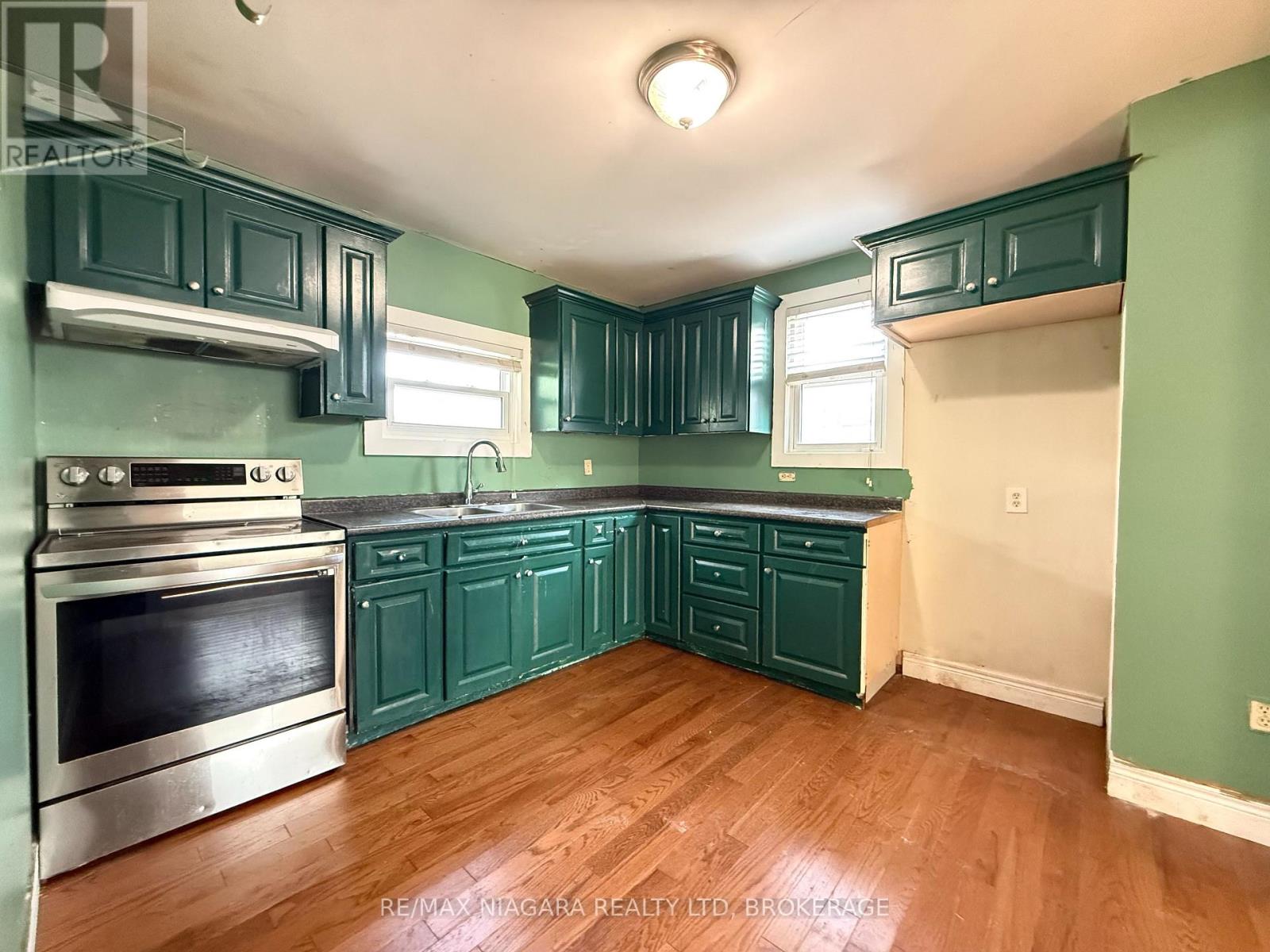 4218 Drummond Road, Niagara Falls, Ontario  L2E 6B9 - Photo 6 - X13658898