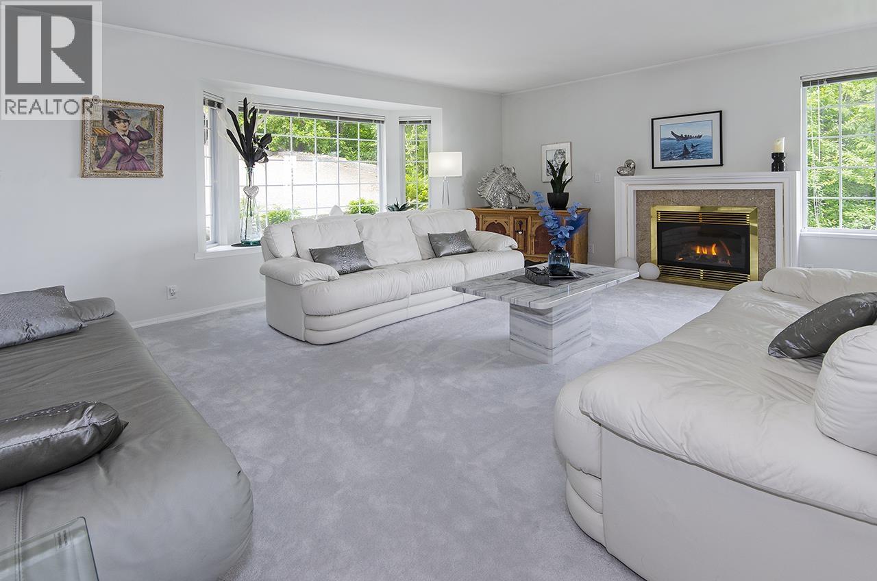1241 Coleman Street, North Vancouver, British Columbia  V7K 3C2 - Photo 9 - R3108146