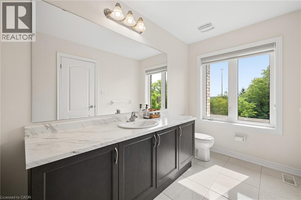 166 Deerpath Drive Unit# 49, Guelph, Ontario  N1K 0E2 - Photo 33 - 40854305