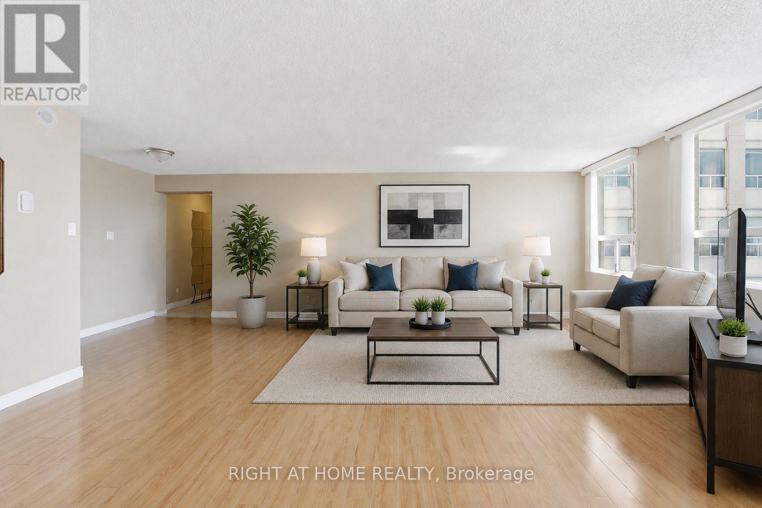 2507 - 3650 Kaneff Crescent, Mississauga, Ontario  L5A 4A1 - Photo 4 - W13578132