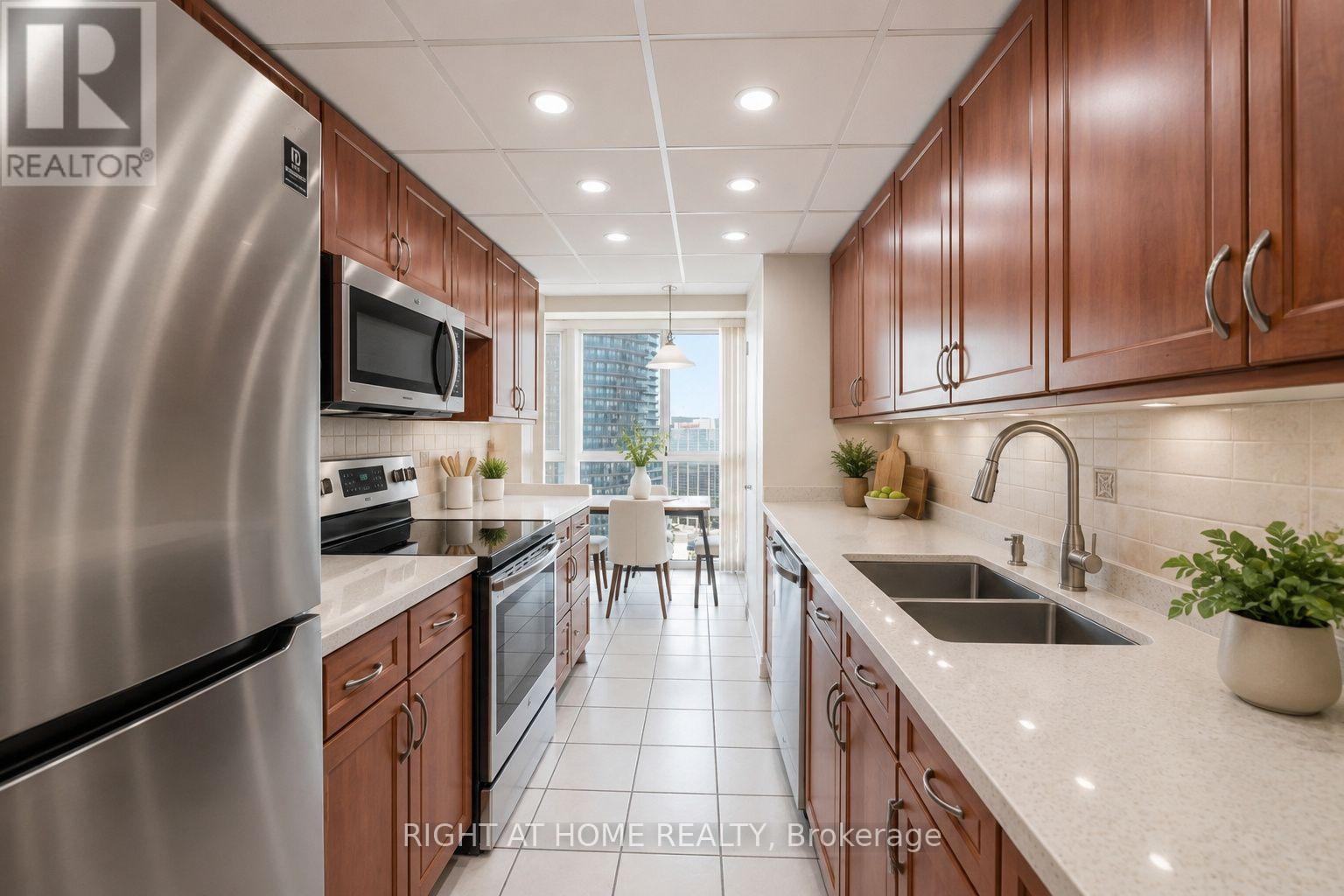 2507 - 3650 Kaneff Crescent, Mississauga, Ontario  L5A 4A1 - Photo 6 - W13578132