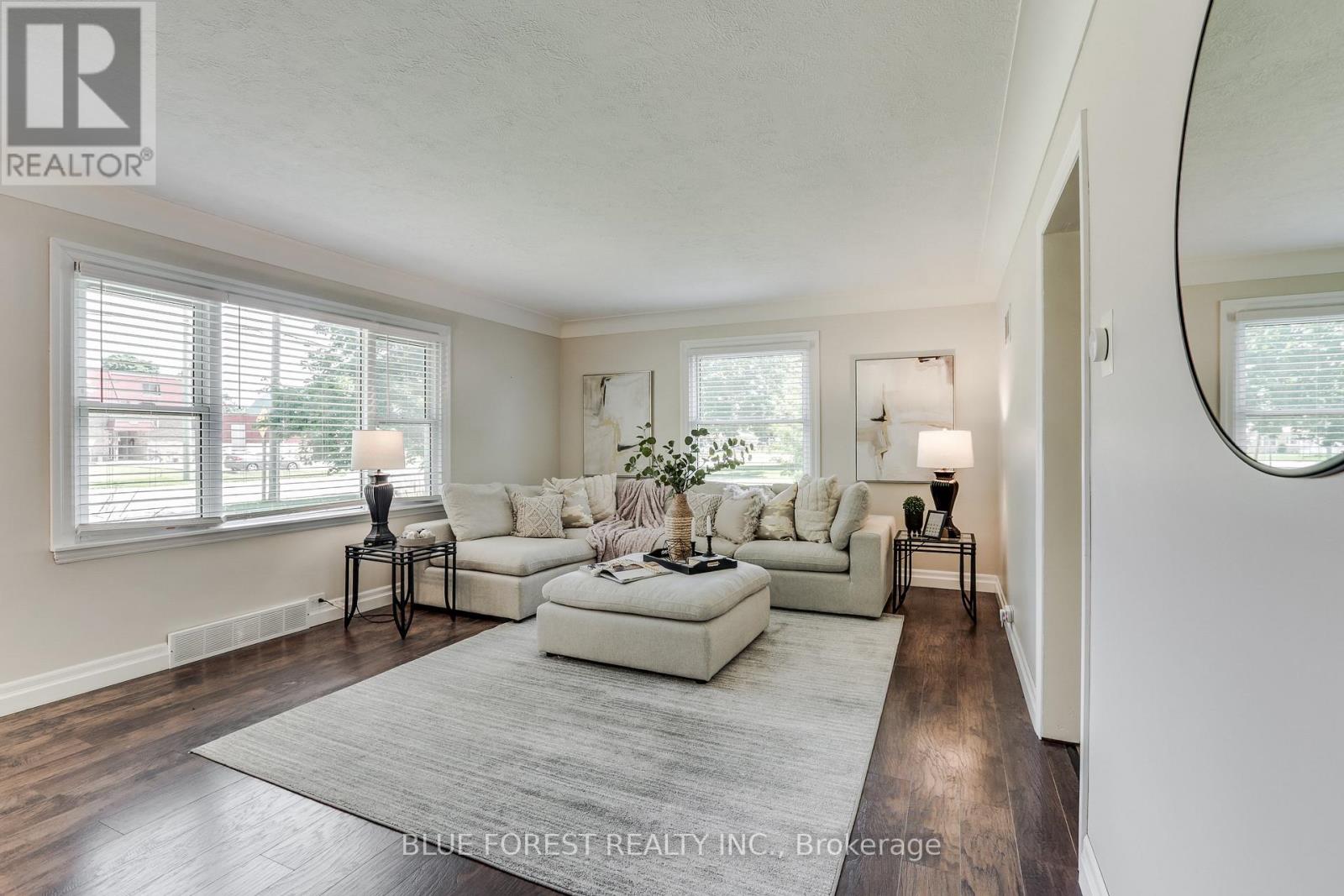 114 Graham Road, West Elgin, Ontario  N0L 2P0 - Photo 4 - X13640108