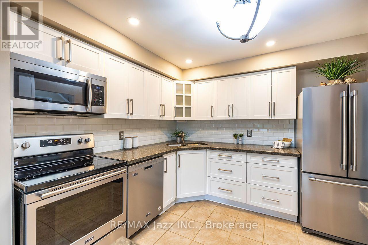 3 - 1330 Trowbridge Drive, Oshawa, Ontario  L1G 7L1 - Photo 16 - E13658864