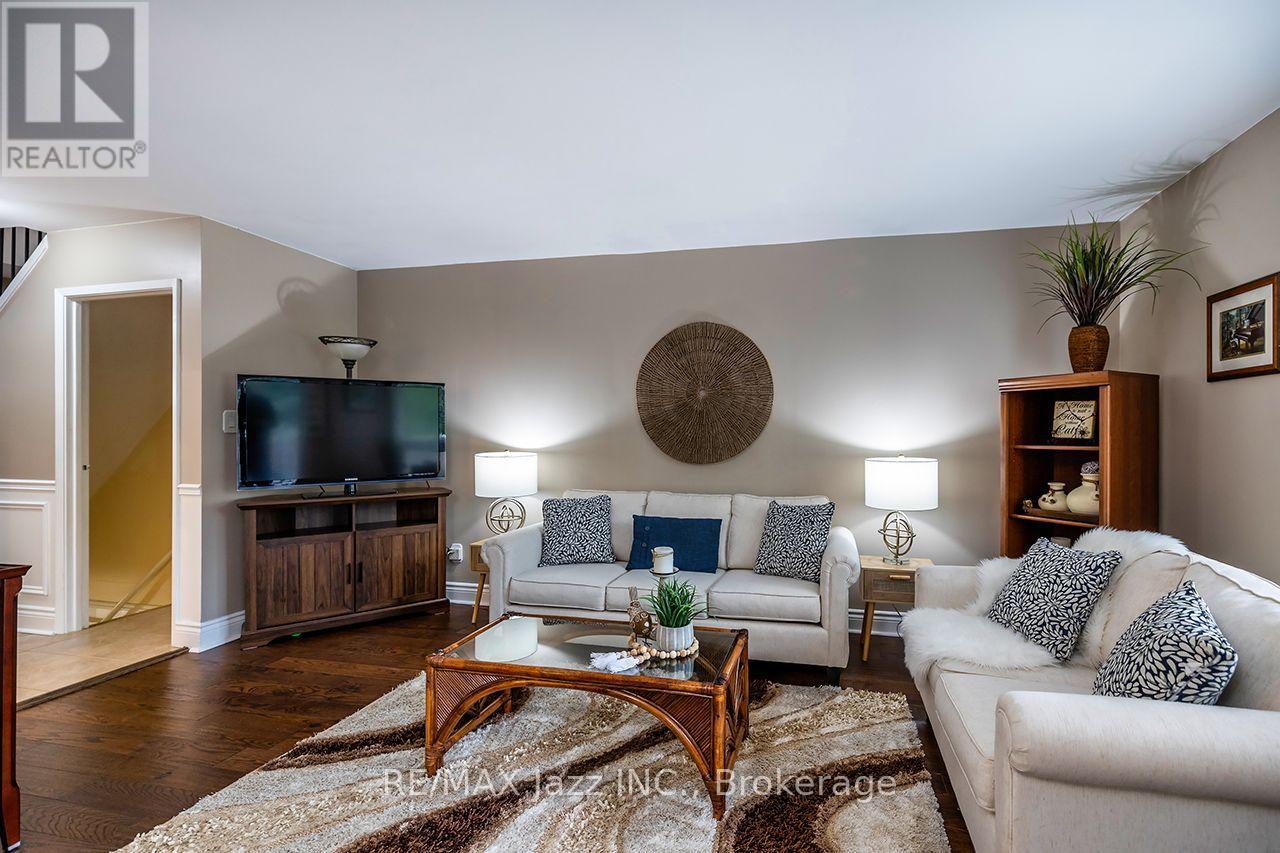 3 - 1330 Trowbridge Drive, Oshawa, Ontario  L1G 7L1 - Photo 8 - E13658864