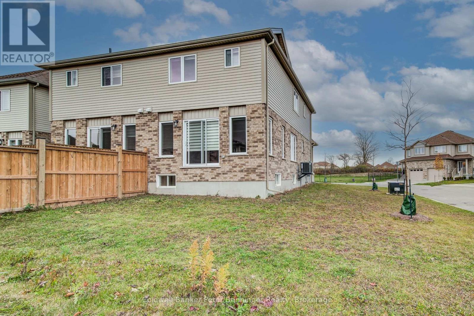 77 John Brabson Crescent, Guelph, Ontario  N1G 0G7 - Photo 5 - X13658812