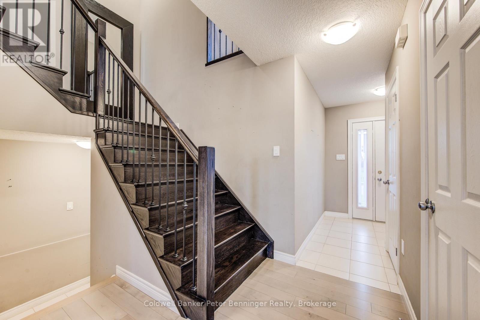 77 John Brabson Crescent, Guelph, Ontario  N1G 0G7 - Photo 9 - X13658812
