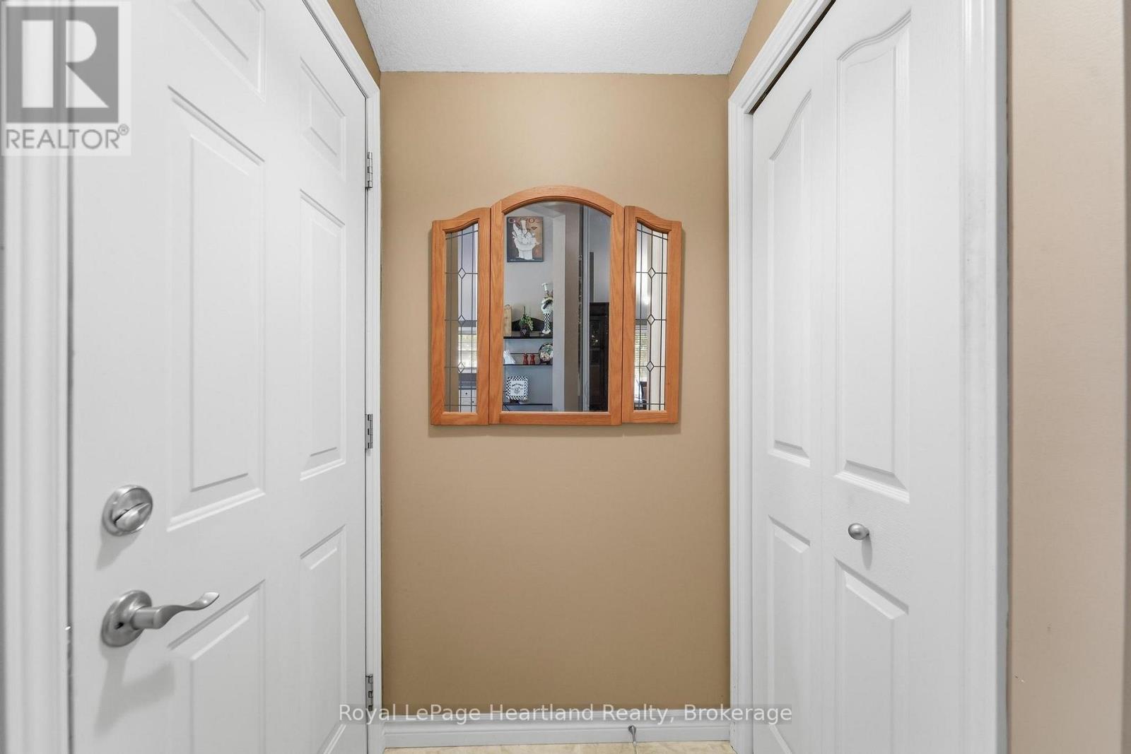 10 Huron Lane, Ashfield-Colborne-Wawanosh, Ontario  N7A 3Y2 - Photo 4 - X13658842