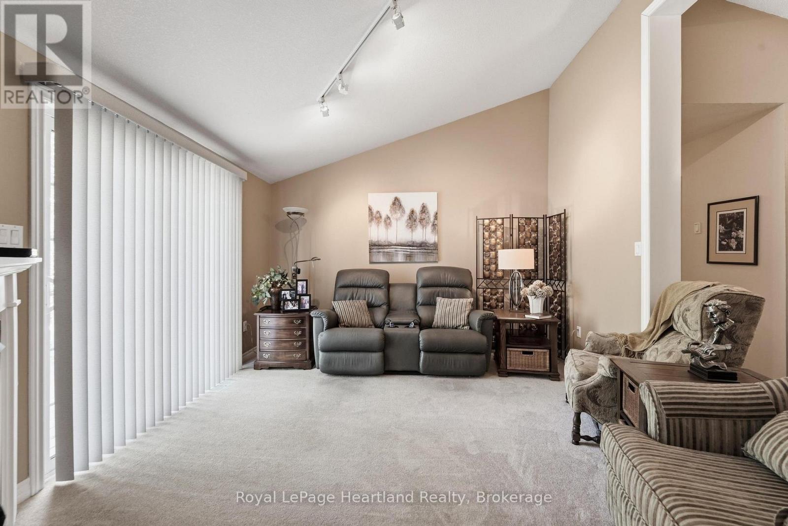 10 Huron Lane, Ashfield-Colborne-Wawanosh, Ontario  N7A 3Y2 - Photo 6 - X13658842