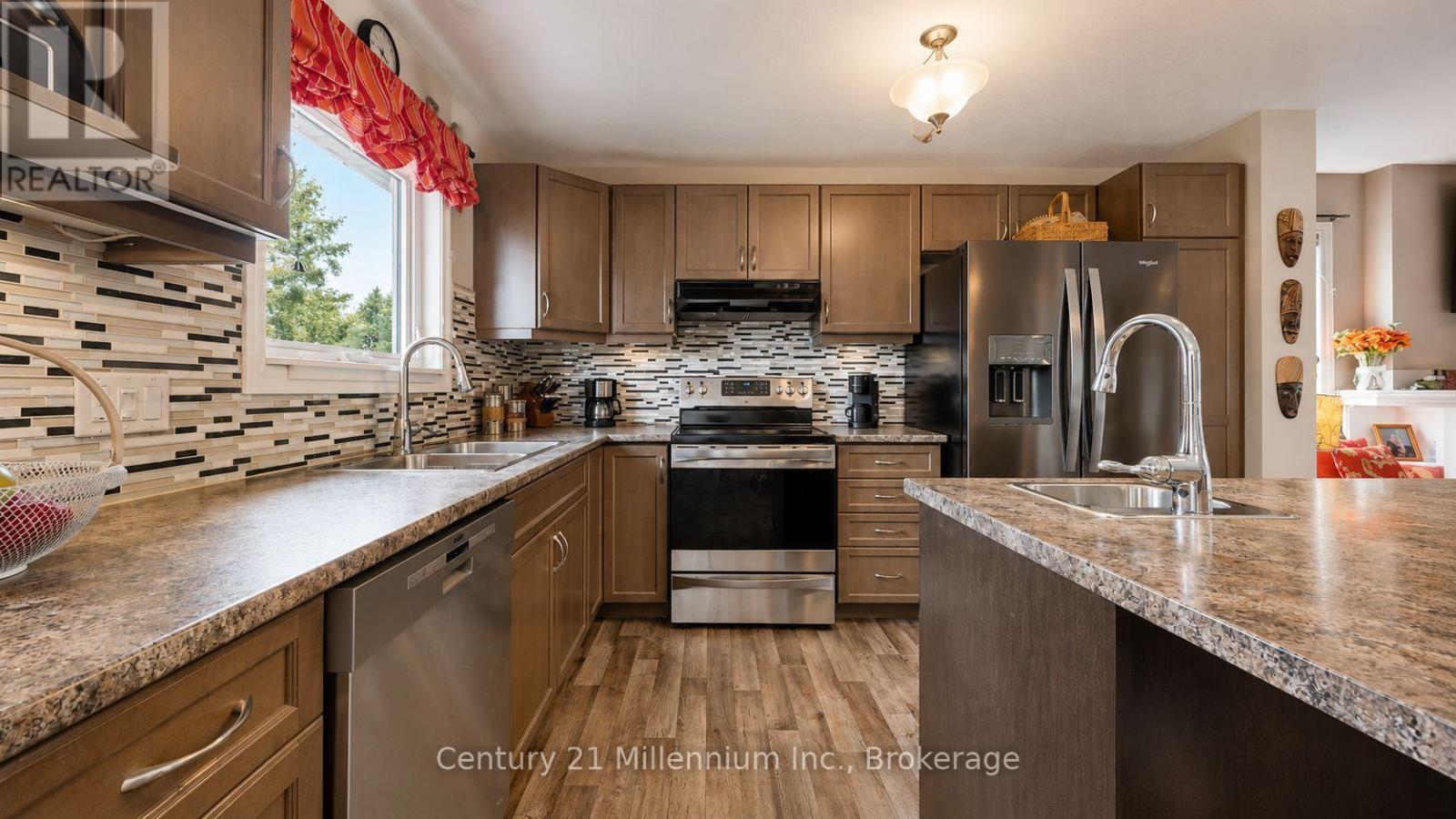 126 Almur Drive, Georgian Bluffs, Ontario  N0H 2T0 - Photo 17 - X13658938