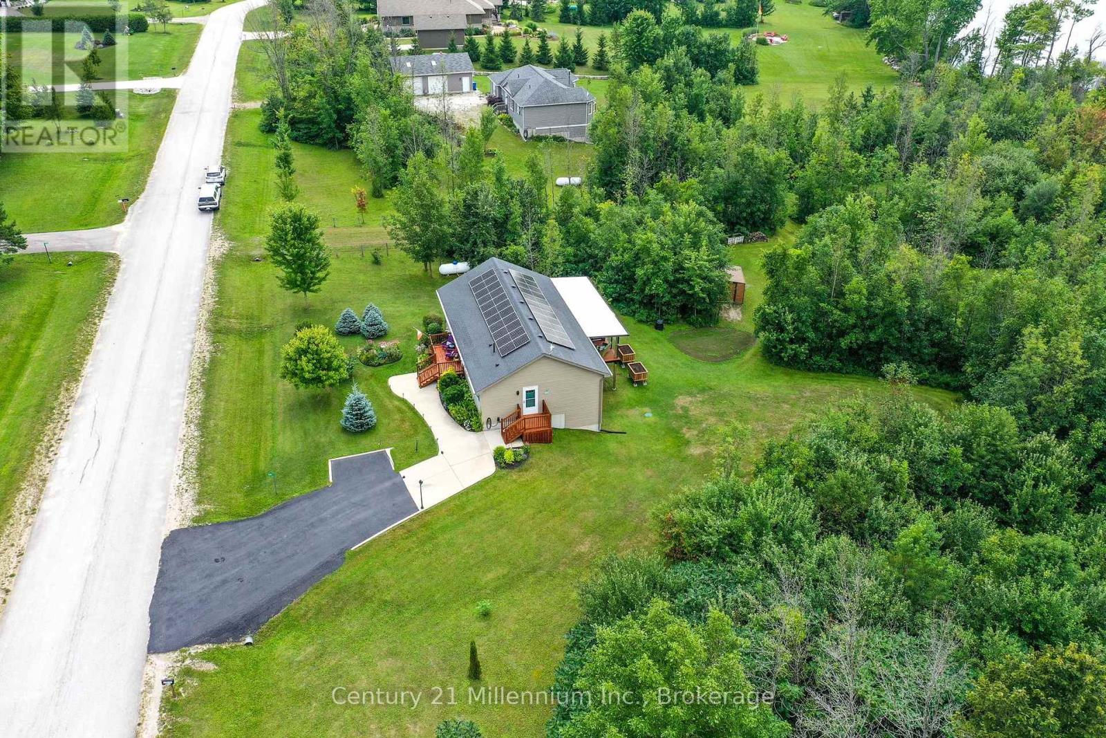 126 Almur Drive, Georgian Bluffs, Ontario  N0H 2T0 - Photo 8 - X13658938