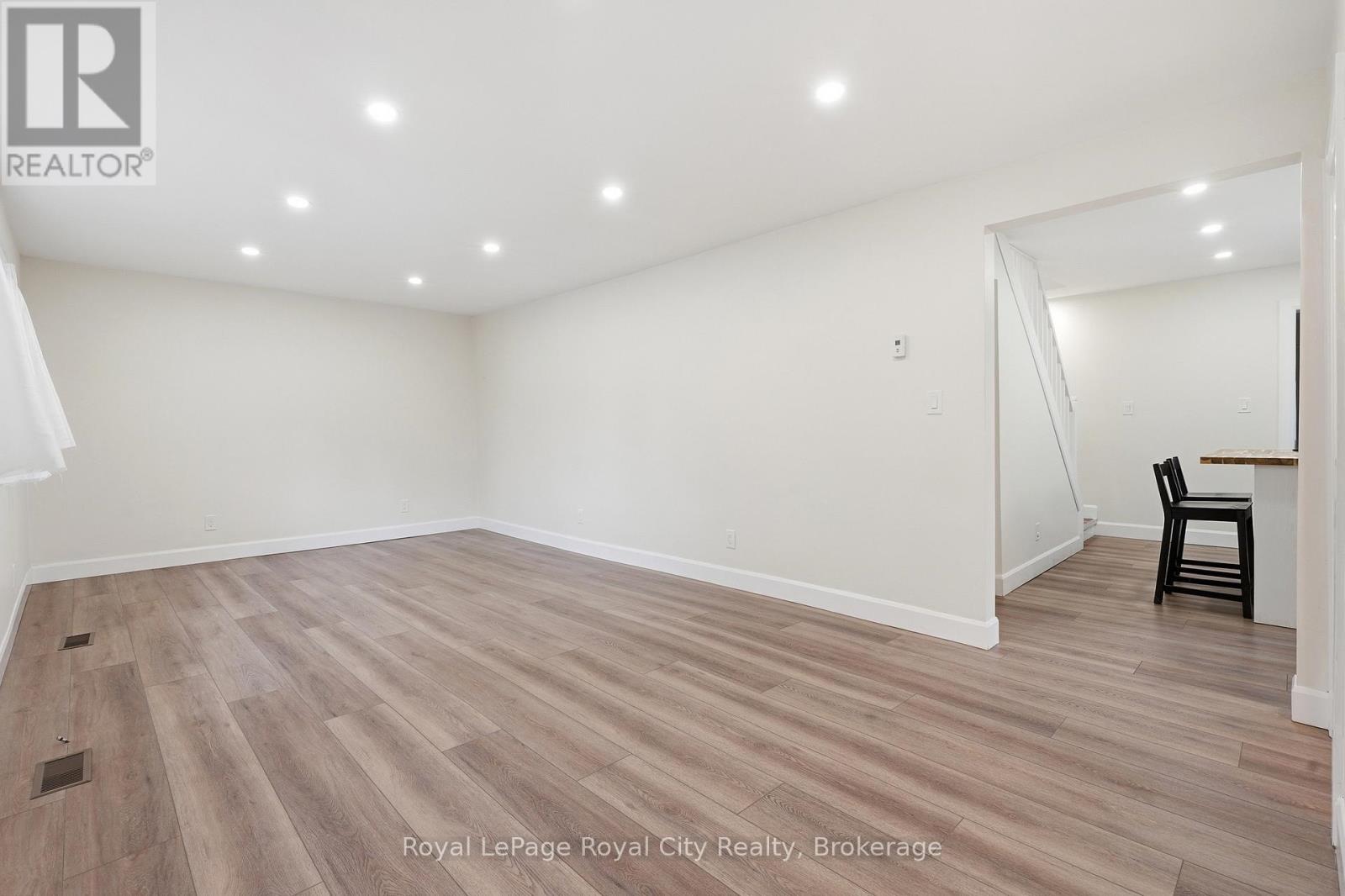 55 Stevenson Street S, Guelph (St. Patrick's Ward), Ontario  N1E 5N3 - Photo 8 - X13658968