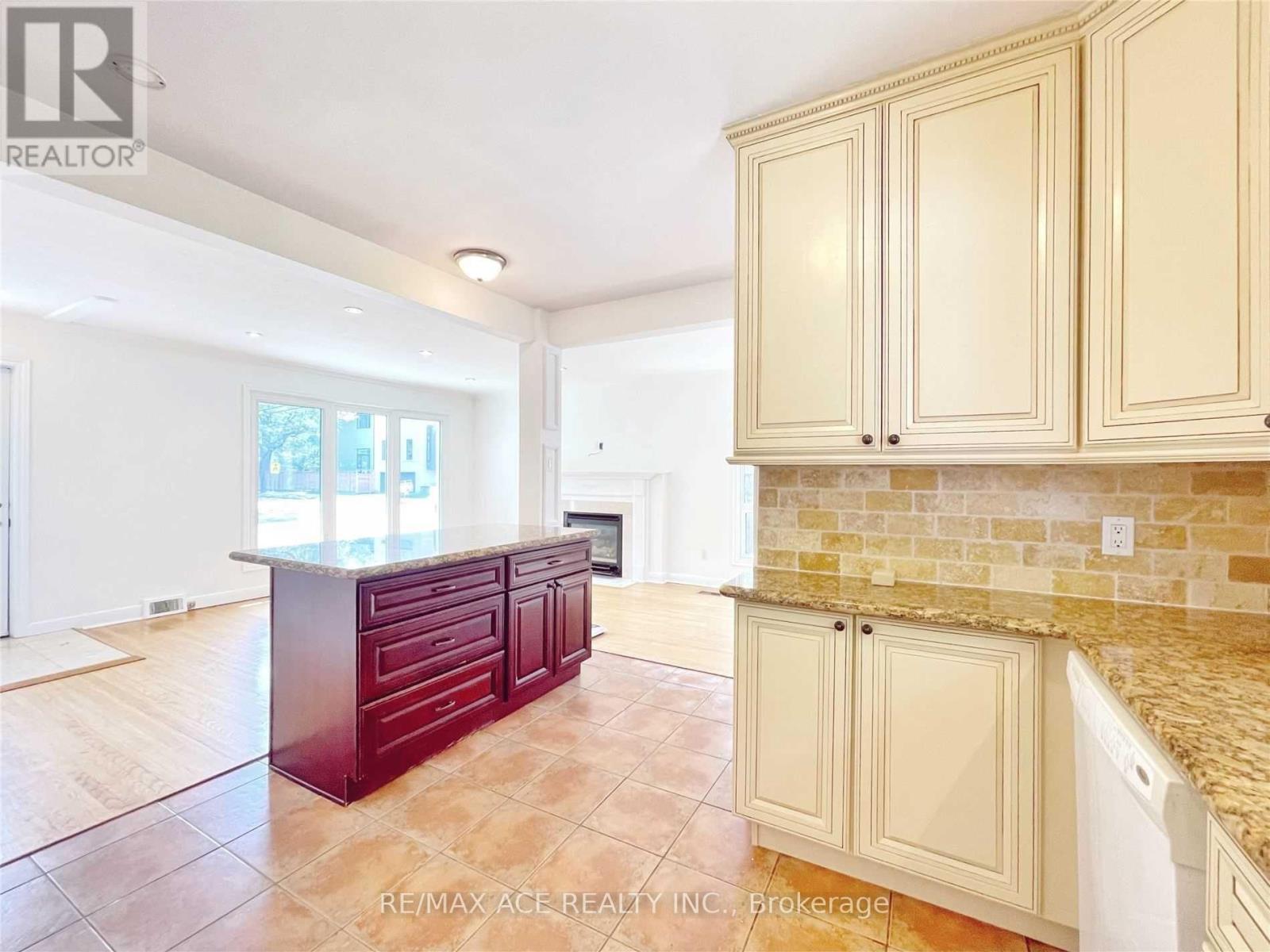 Main - 246 Horsham Avenue, Toronto, Ontario  M2N 2A6 - Photo 10 - C13658866