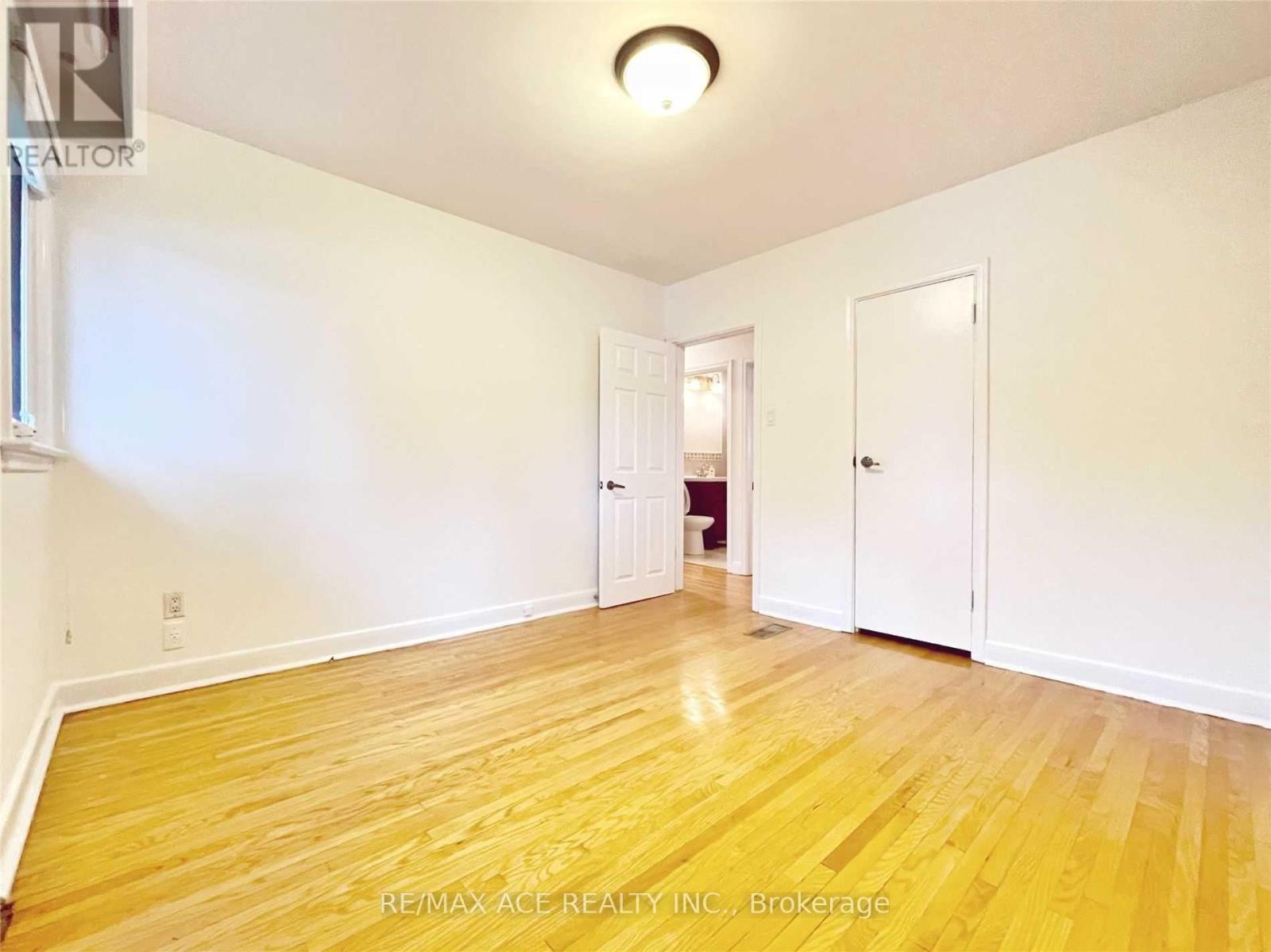 Main - 246 Horsham Avenue, Toronto, Ontario  M2N 2A6 - Photo 12 - C13658866