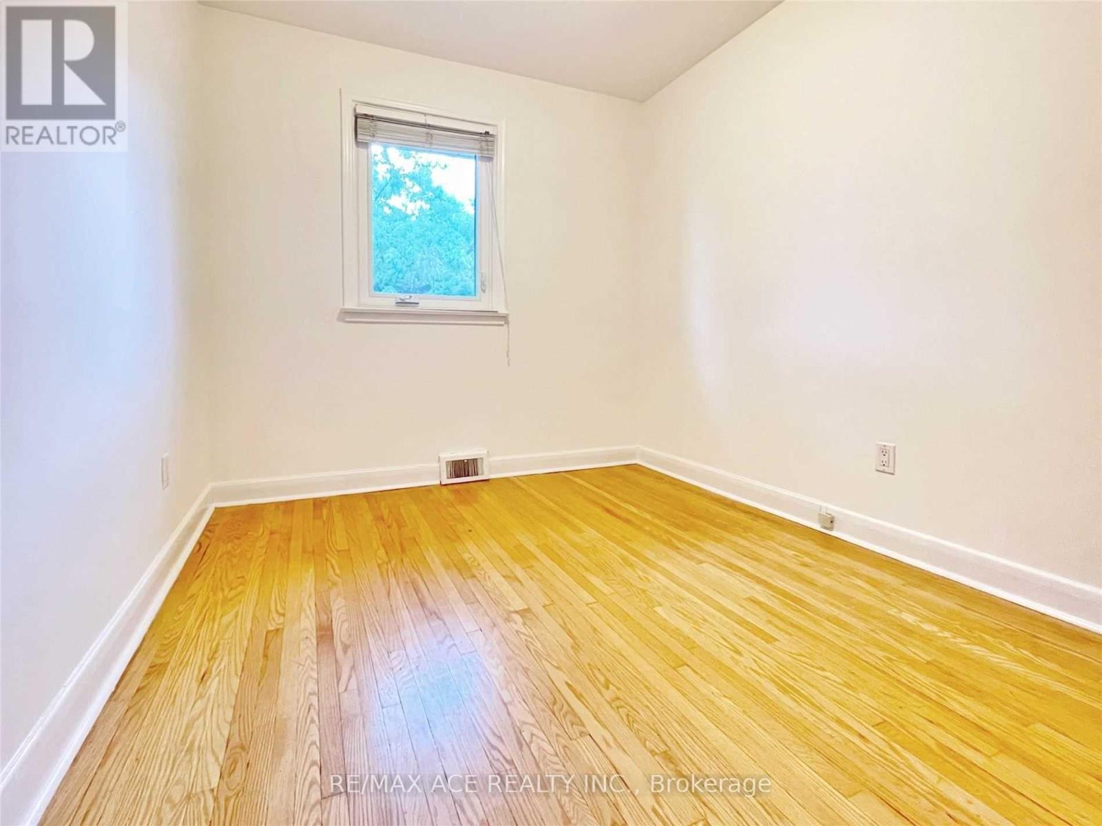 Main - 246 Horsham Avenue, Toronto, Ontario  M2N 2A6 - Photo 16 - C13658866