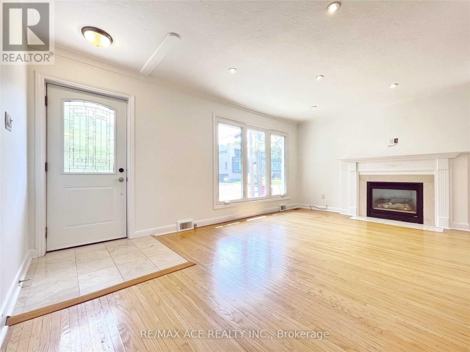 Main - 246 Horsham Avenue, Toronto, Ontario  M2N 2A6 - Photo 6 - C13658866