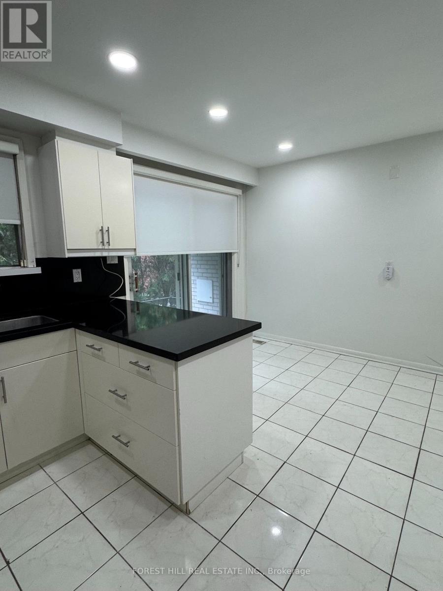 3 Tokay Court, Toronto, Ontario  M3H 3V2 - Photo 10 - C13658922