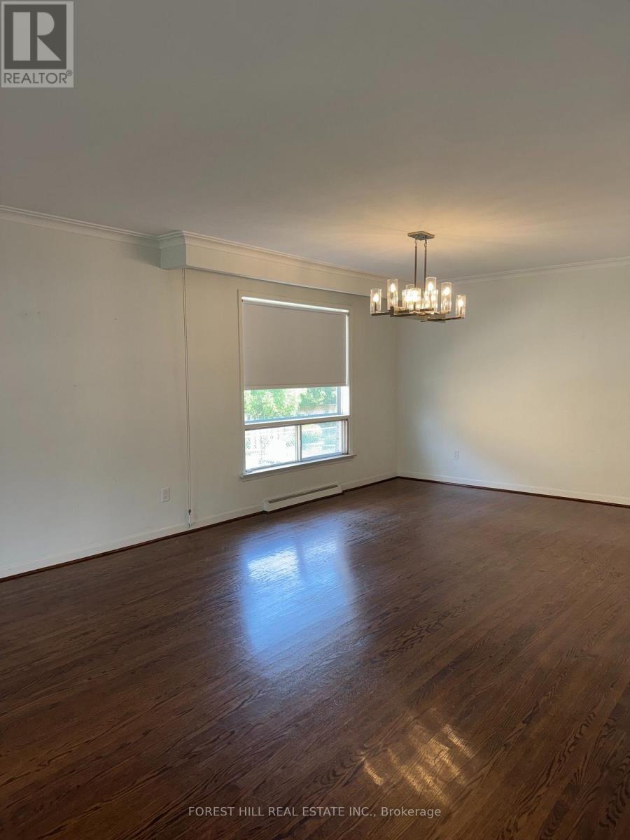 3 Tokay Court, Toronto, Ontario  M3H 3V2 - Photo 5 - C13658922