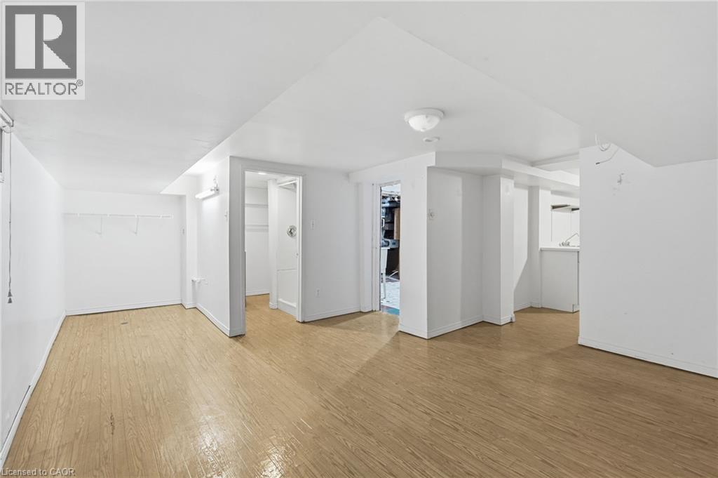 3 Ancaster Street E, Dundas, Ontario  L9H 4K2 - Photo 39 - 40836193