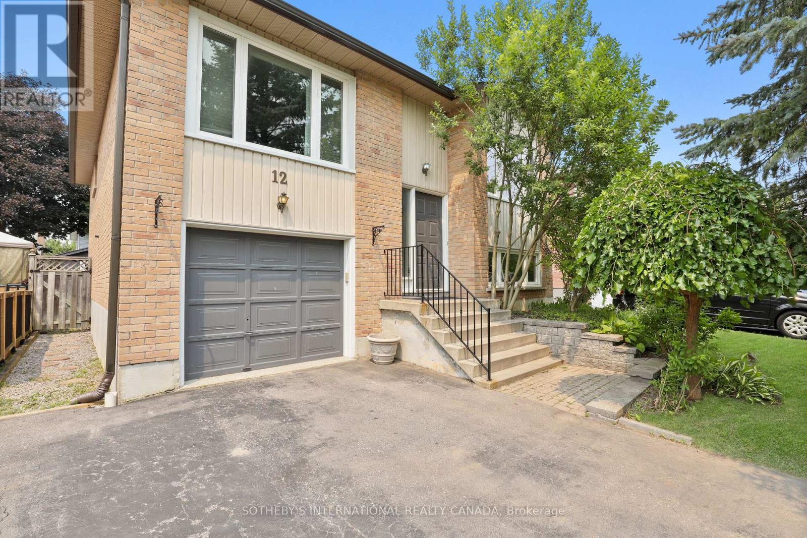 12 Dunkin Avenue, Clarington, Ontario  L1E 2E3 - Photo 5 - E13658822