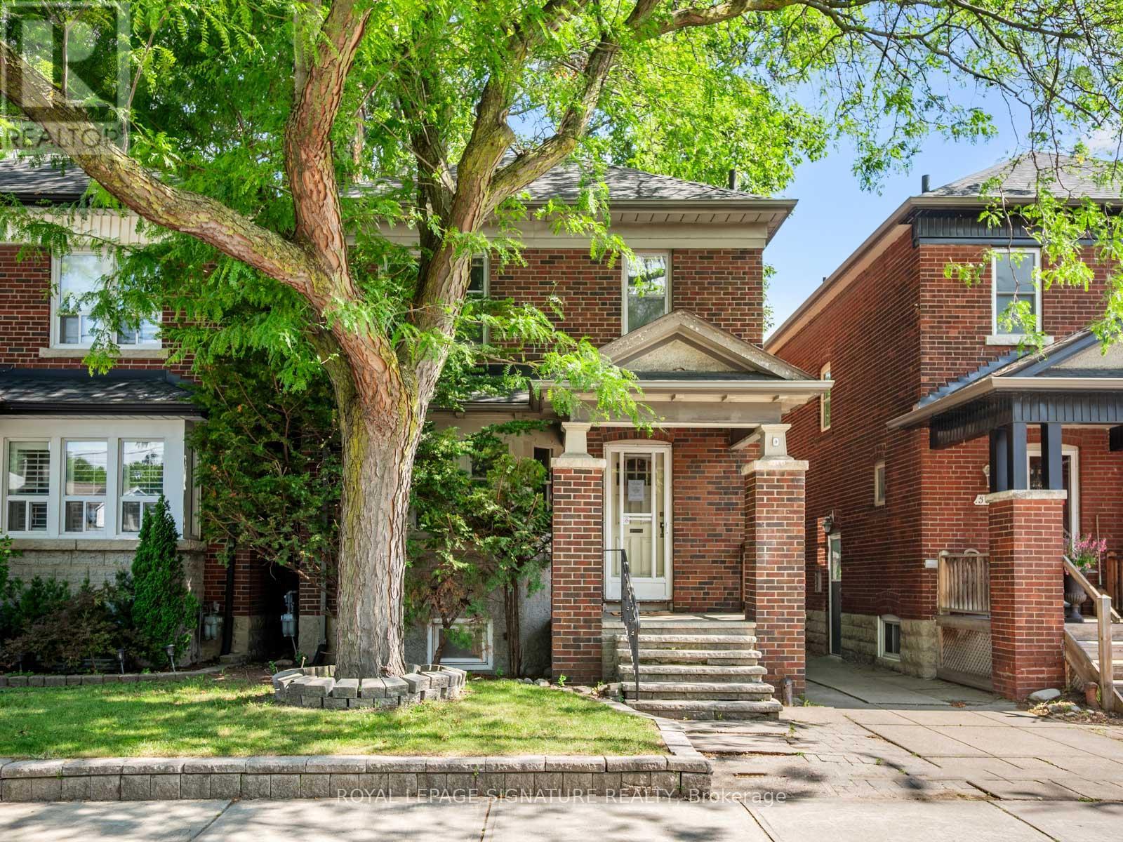 511 DONLANDS AVENUE, Toronto, Ontario