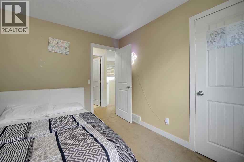 129 Covecreek Bay NE, Calgary, Alberta  T3K 0N1 - Photo 25 - A2321744