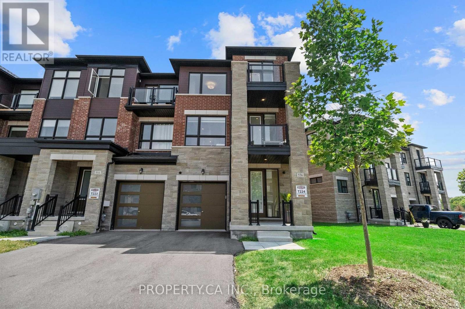 556 New England Court, Newmarket, Ontario  L3X 0M5 - Photo 1 - N13658986