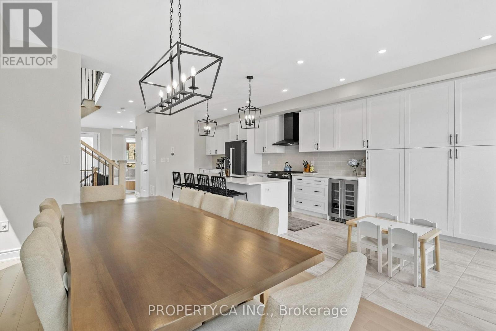 556 New England Court, Newmarket, Ontario  L3X 0M5 - Photo 14 - N13658986