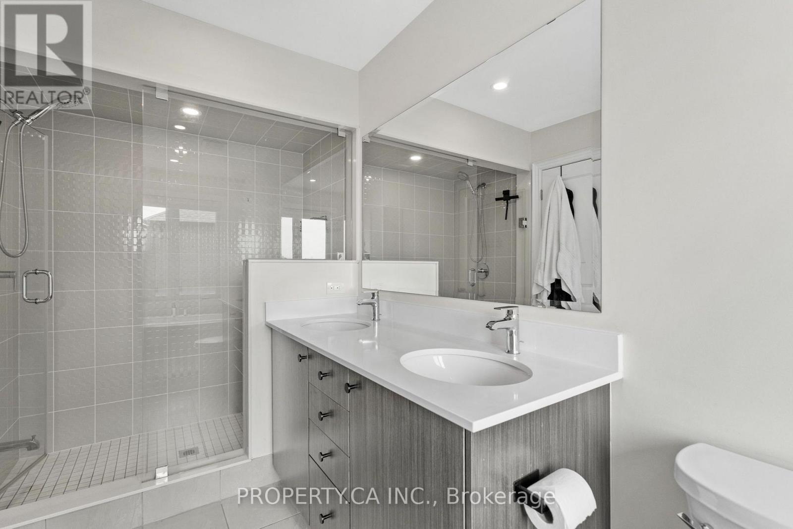 556 New England Court, Newmarket, Ontario  L3X 0M5 - Photo 24 - N13658986