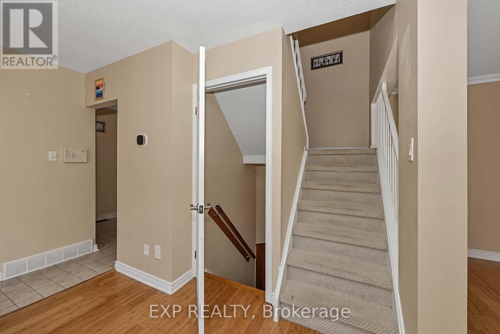 38 Sundback Lane, Ottawa, Ontario  K2L 2W8 - Photo 10 - X13658858