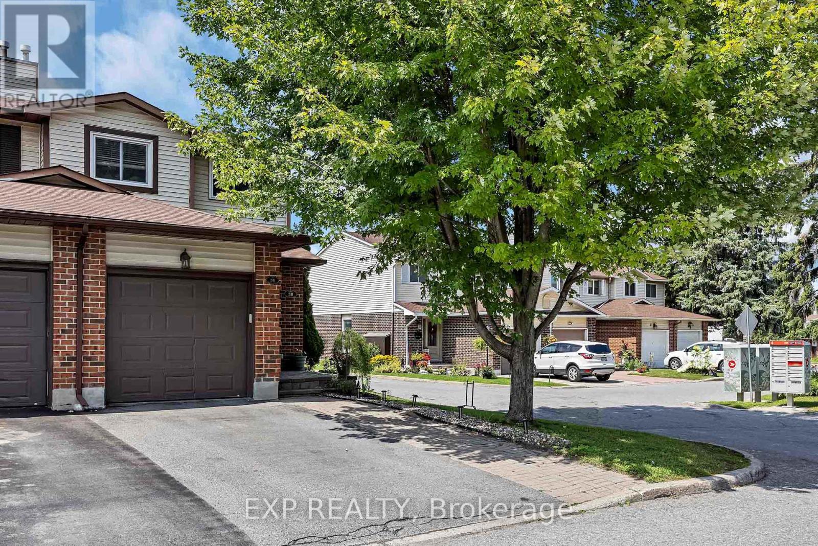 38 Sundback Lane, Ottawa, Ontario  K2L 2W8 - Photo 2 - X13658858