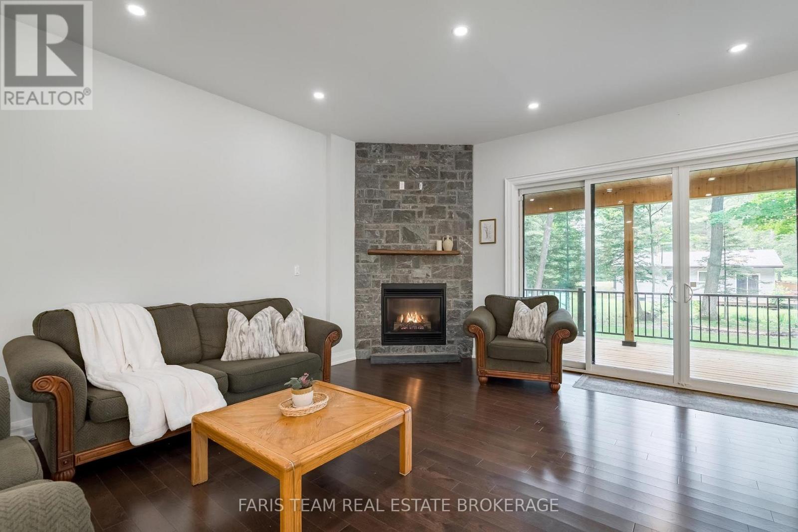 34 Oakwood Avenue, Tiny, Ontario  L9M 0J2 - Photo 17 - S13658902