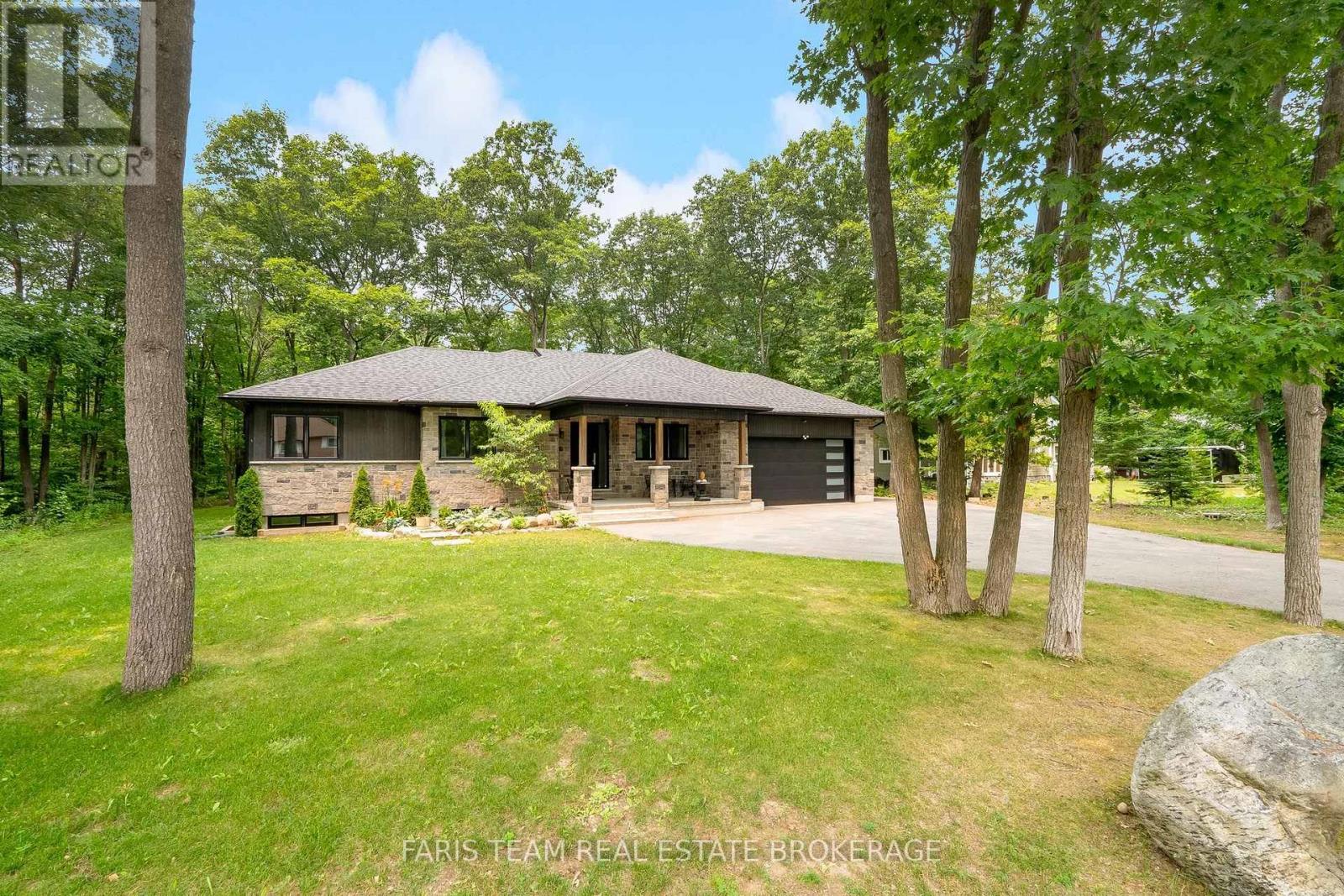 34 Oakwood Avenue, Tiny, Ontario  L9M 0J2 - Photo 2 - S13658902