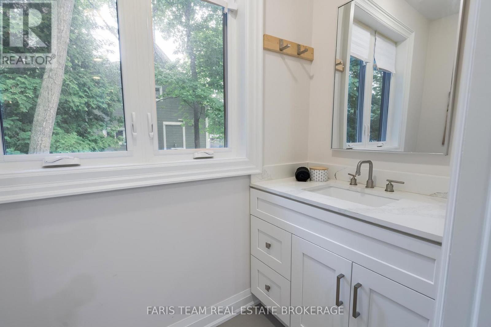 34 Oakwood Avenue, Tiny, Ontario  L9M 0J2 - Photo 27 - S13658902