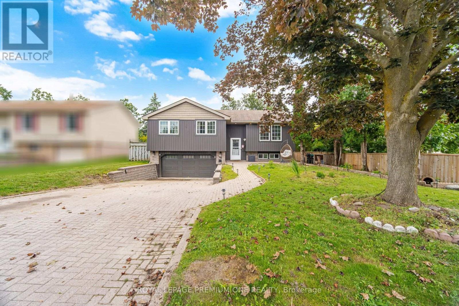 46 Lillian Crescent, Barrie, Ontario  L4N 4P6 - Photo 2 - S13659016