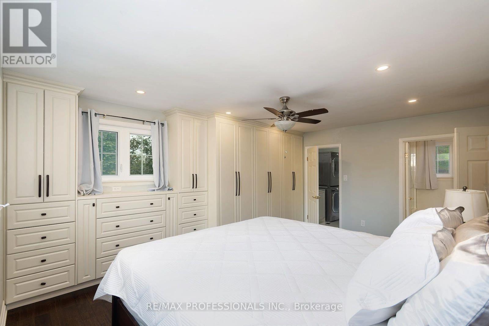 38 Boxwood Road, Toronto, Ontario  M9C 2W5 - Photo 17 - W13658818