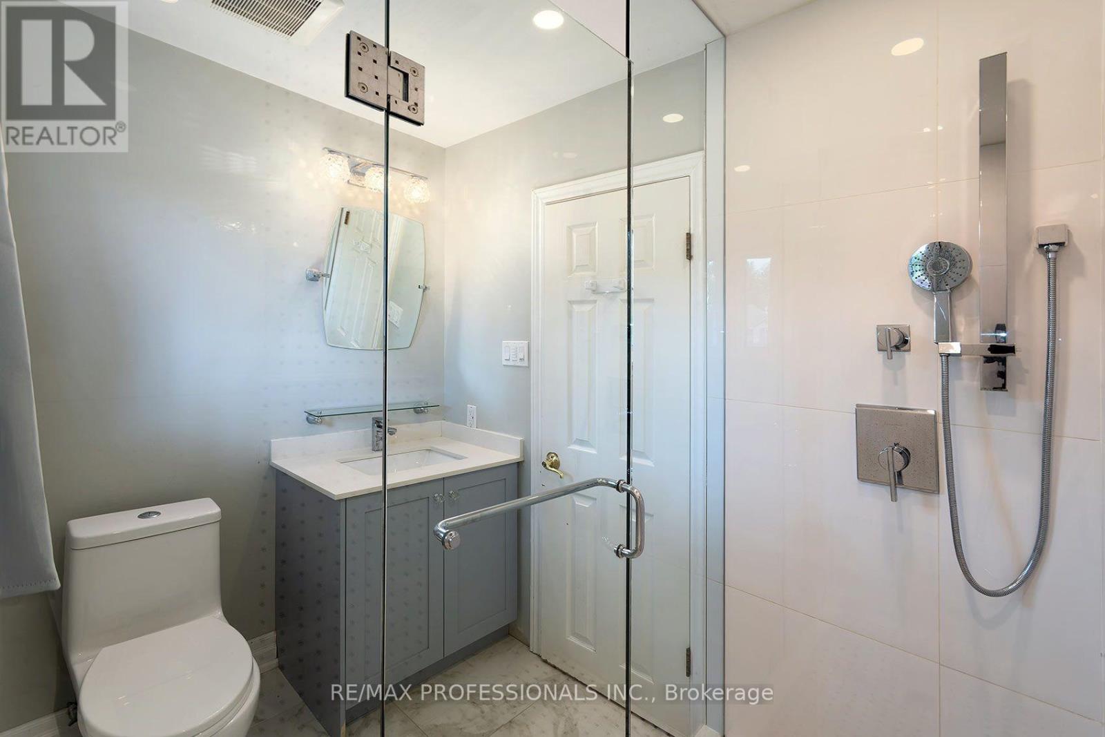 38 Boxwood Road, Toronto, Ontario  M9C 2W5 - Photo 18 - W13658818