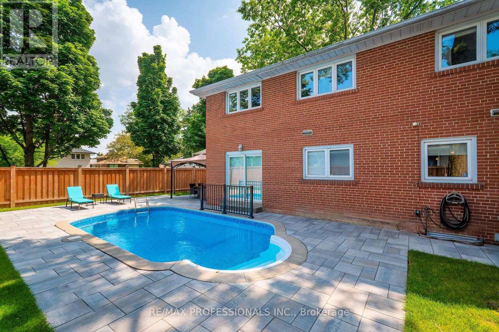 38 Boxwood Road, Toronto, Ontario  M9C 2W5 - Photo 38 - W13658818