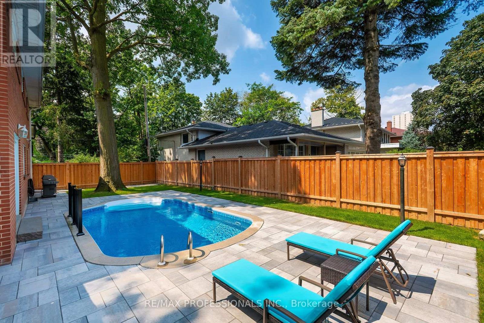 38 Boxwood Road, Toronto, Ontario  M9C 2W5 - Photo 39 - W13658818