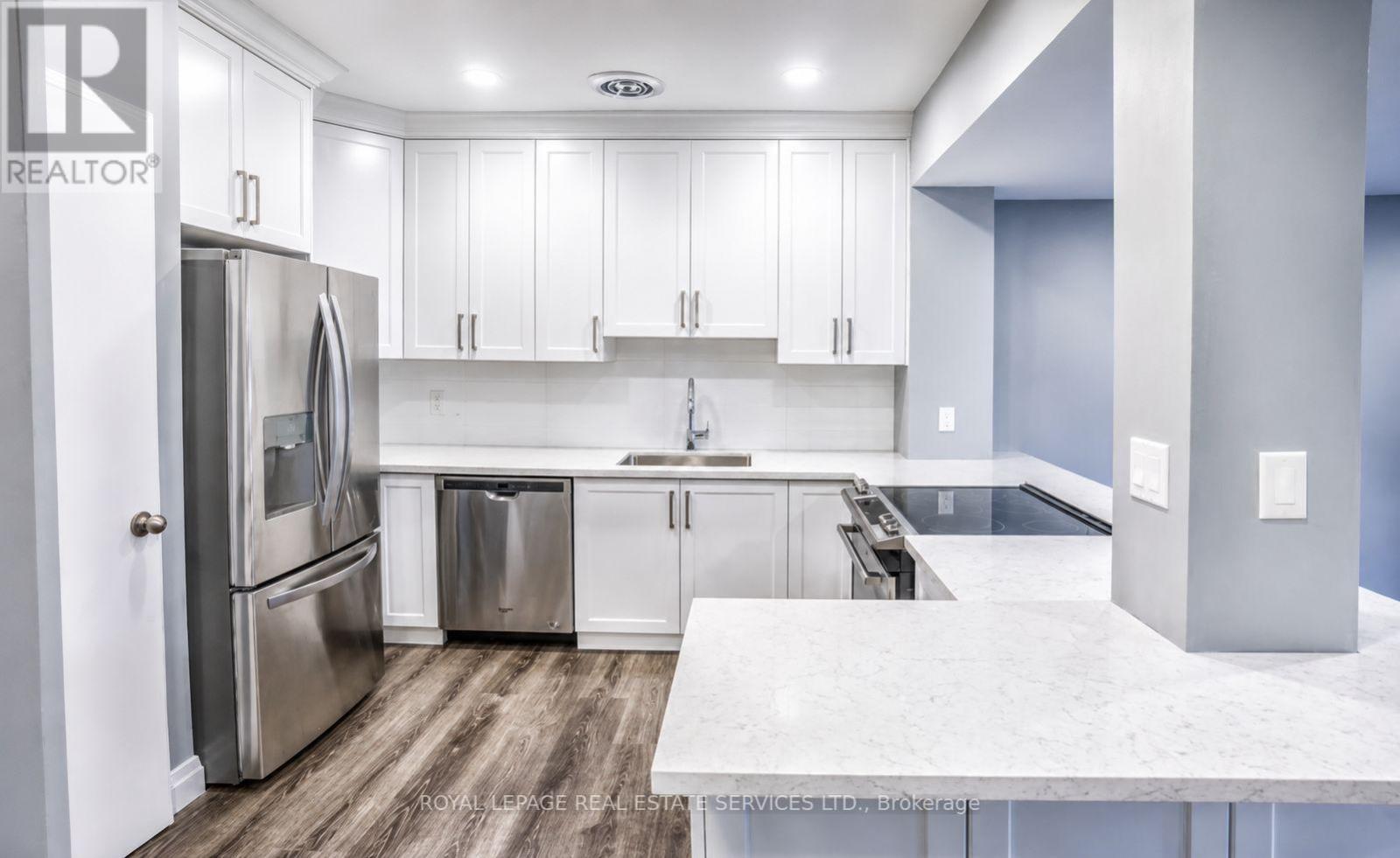 203 - 15 Elizabeth Street N, Mississauga, Ontario  L5G 2Z3 - Photo 5 - W13658826