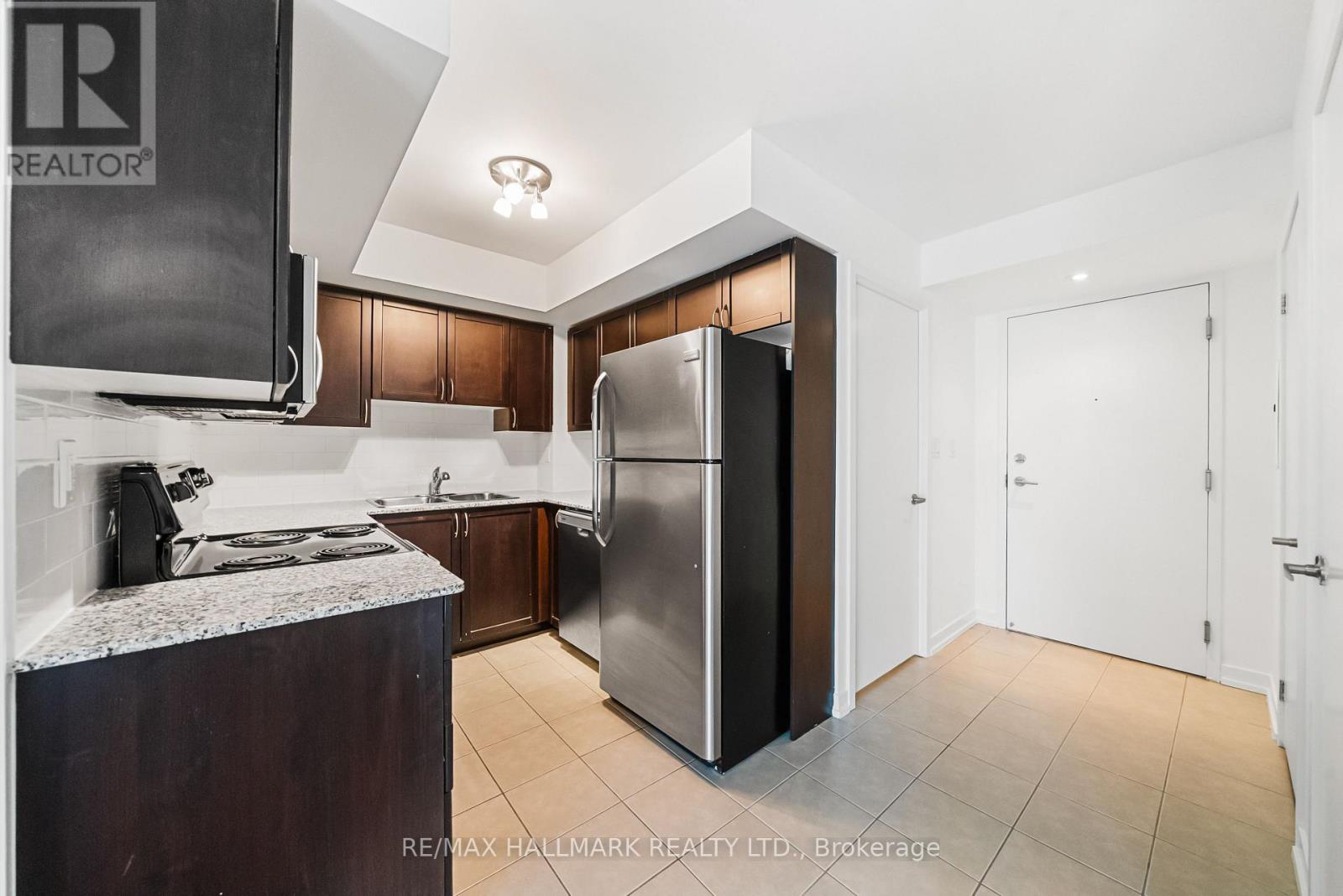 103 - 816 Lansdowne Avenue, Toronto, Ontario M6H 4K6 - Photo 7 - W13658860