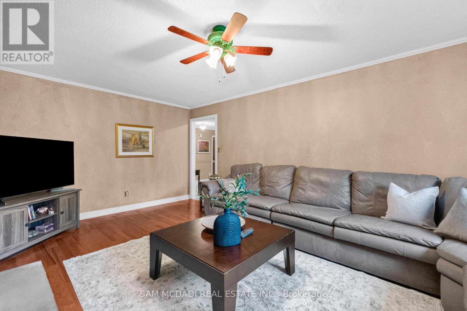 1077 Saginaw Crescent, Mississauga, Ontario  L5H 3W4 - Photo 10 - W13658862