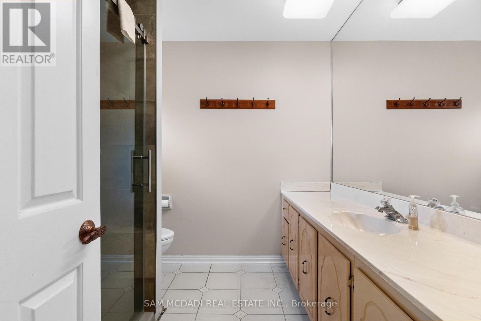 1077 Saginaw Crescent, Mississauga, Ontario  L5H 3W4 - Photo 22 - W13658862