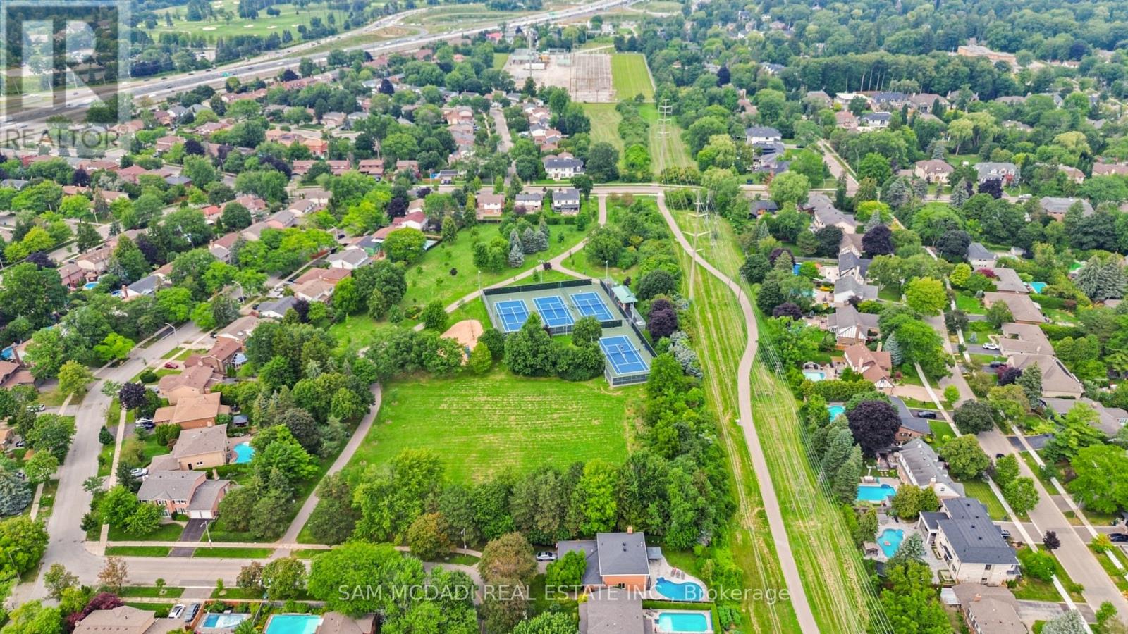 1077 Saginaw Crescent, Mississauga, Ontario  L5H 3W4 - Photo 50 - W13658862