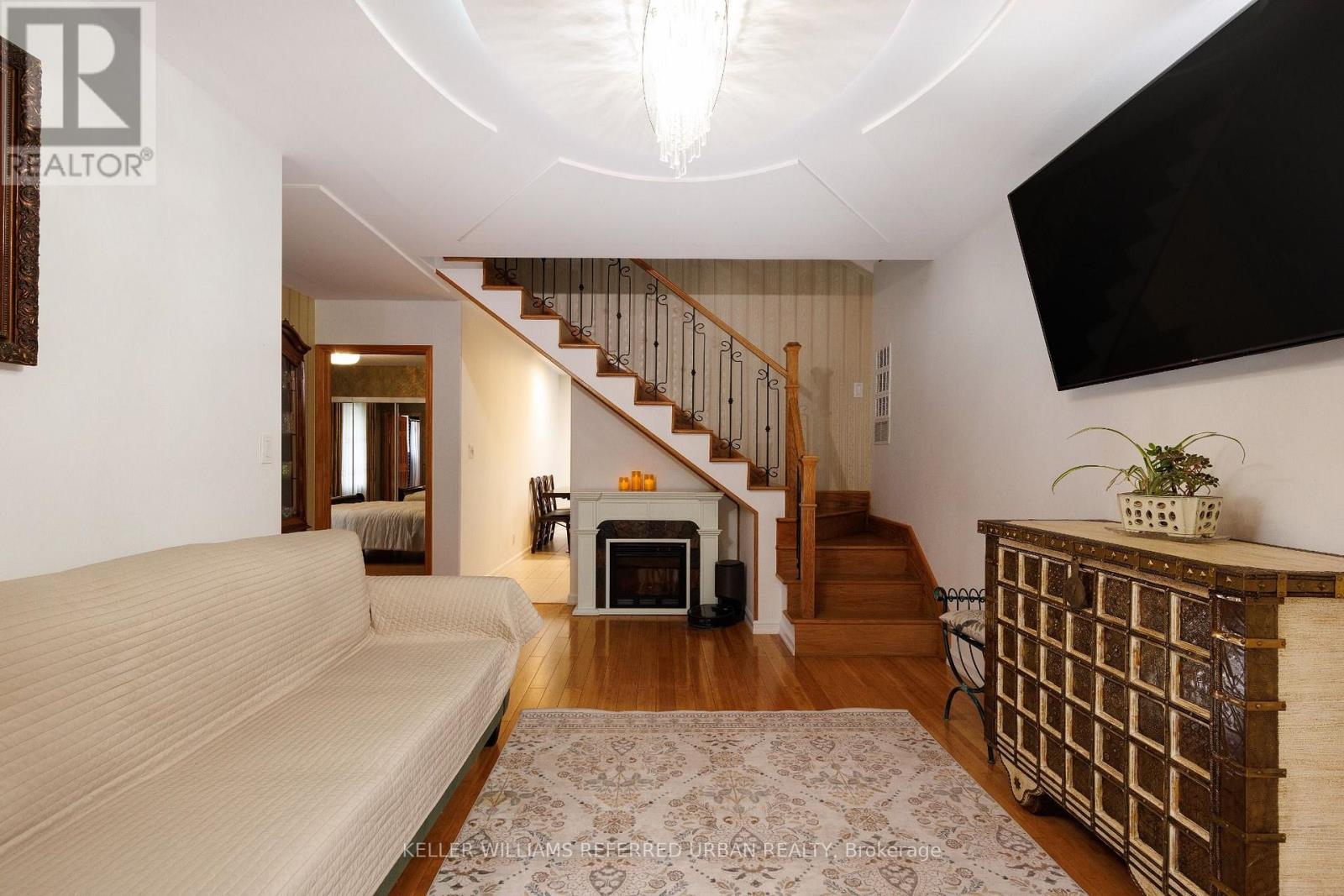 6 Elmhurst Drive, Toronto, Ontario  M9W 2J3 - Photo 10 - W13658924
